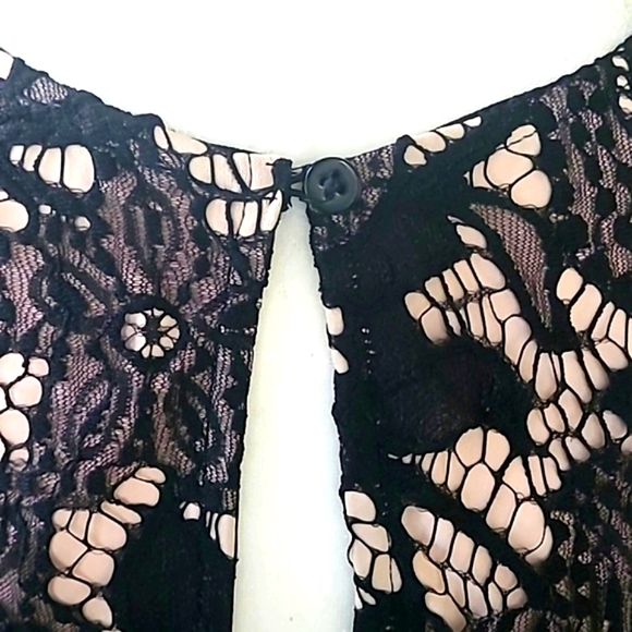 Express Lace Midi Sheath Dress Black & White Medium - Picture 6 of 7